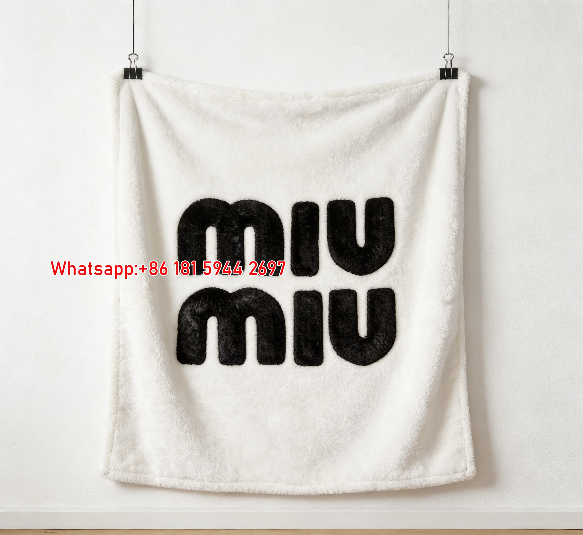 Miu Miu Textured Black Logo White Flannel Throw Blanket Miu Miu Brand Printed Sofa Blanket IMG_0338